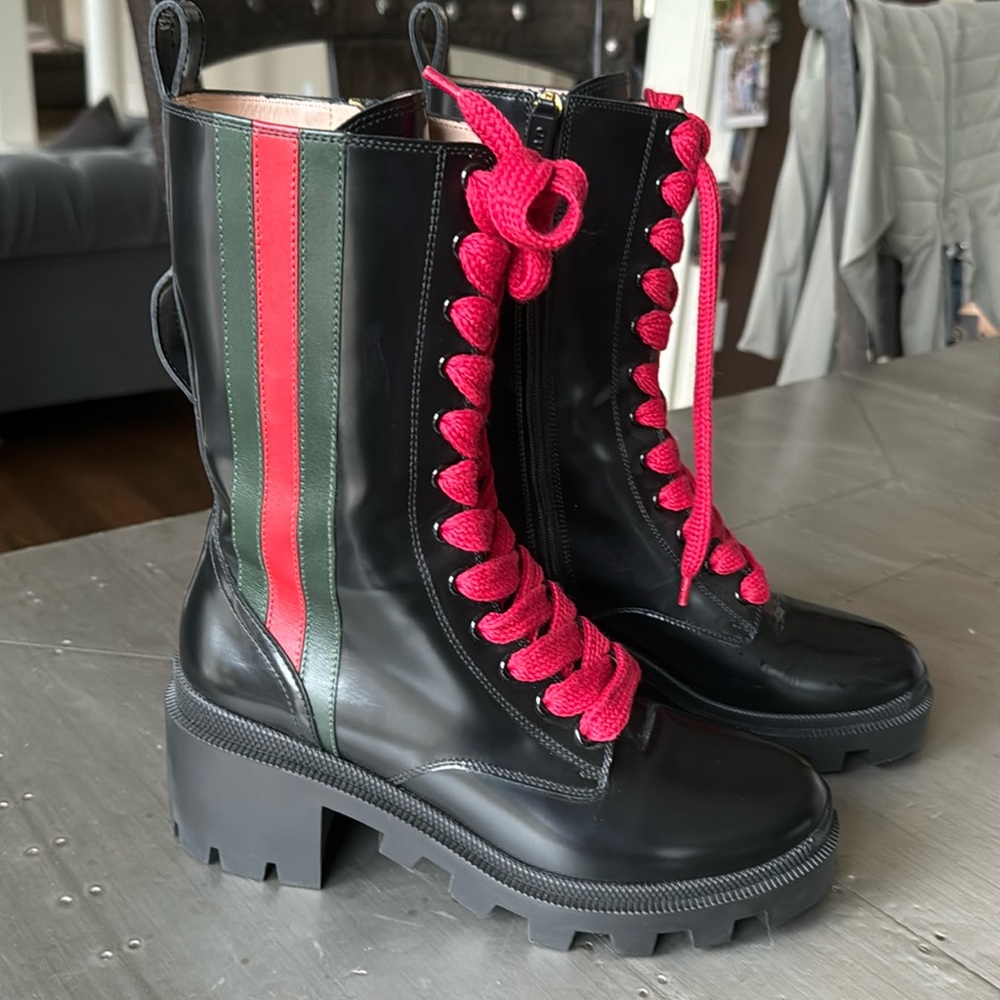 Gucci runway Preowned lug sole military boot red laced booty combat Sz 37.5
